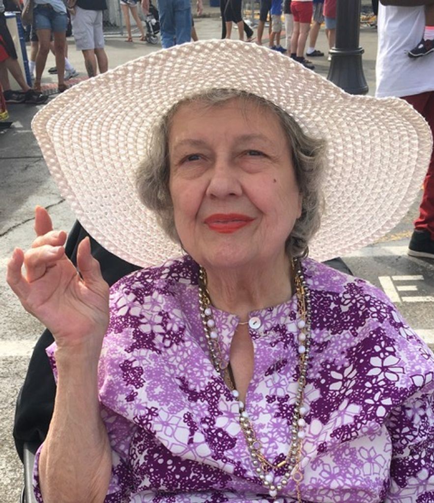Loretta Draxten