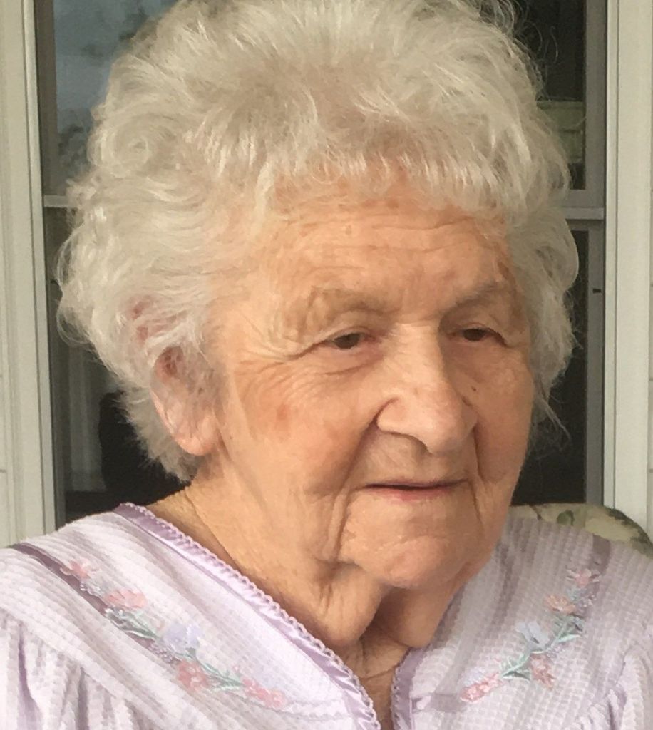 Lola  "Grace" Giddens