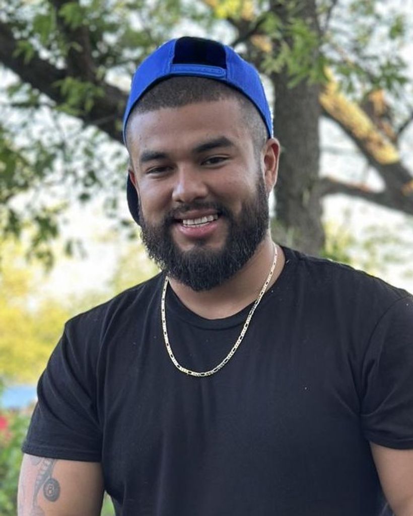 Thomas Cruz Gonzalez Profile Photo