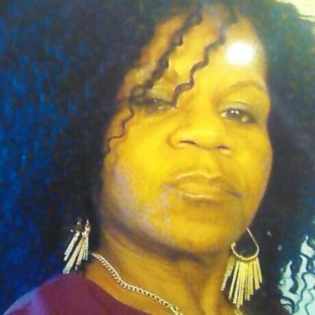 Carolyn D Hemphill