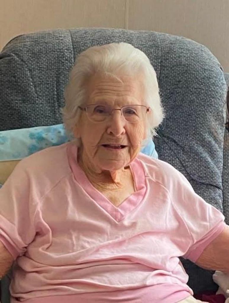 Alena Sadie Malanie Hill Sherlaw Profile Photo
