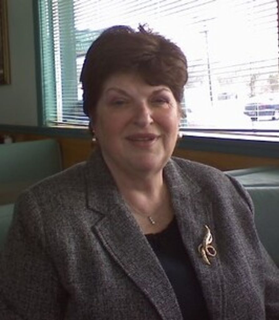 Janet Lynch Profile Photo
