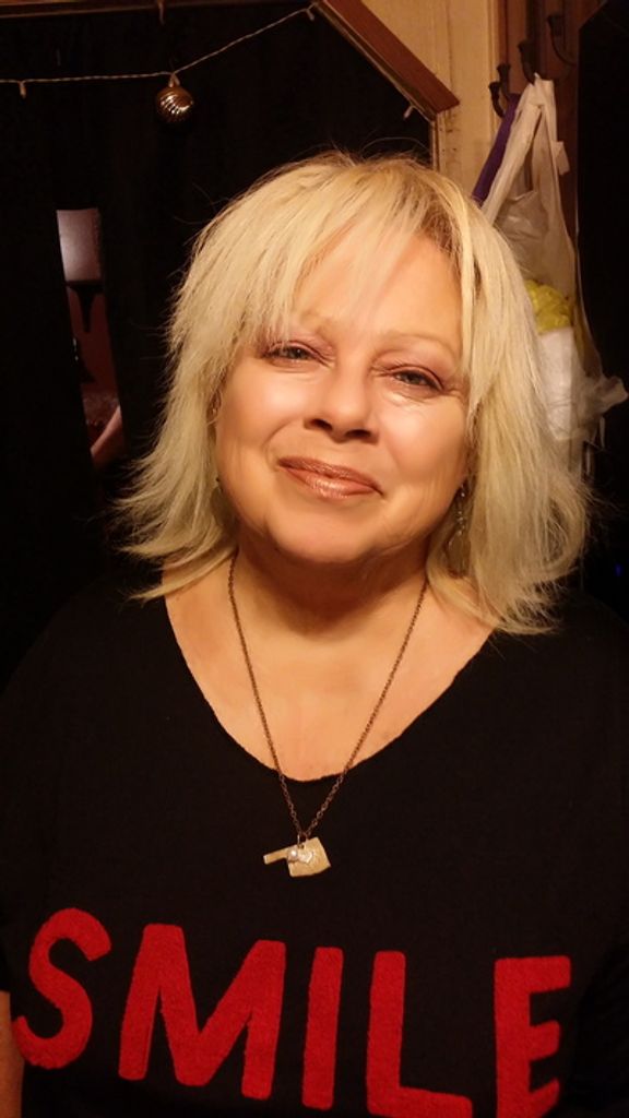 Kelly Lynn Johns