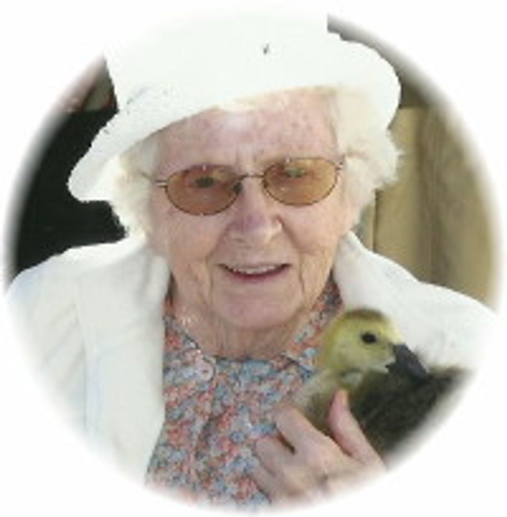 Verna Evecsyn (Nee Giles)
