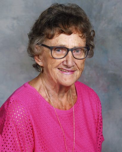 Maureen Elaine Sterling's obituary image