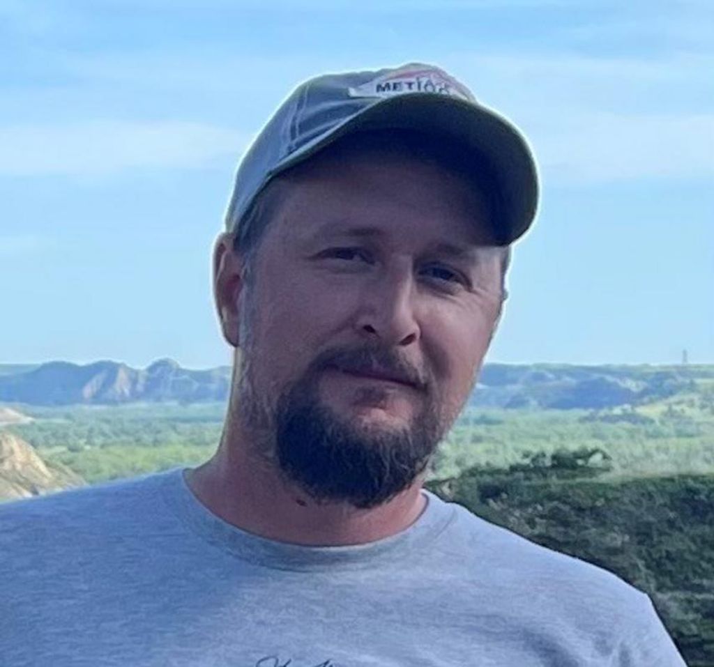 Julian Degenstein Profile Photo