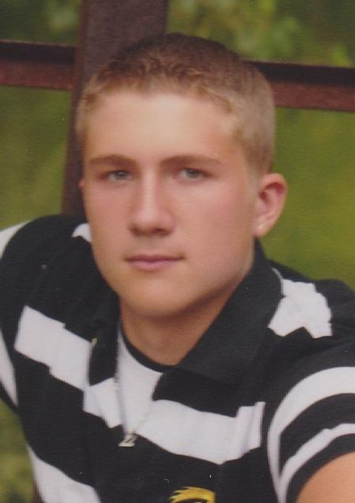 Joshua Dywiak Profile Photo