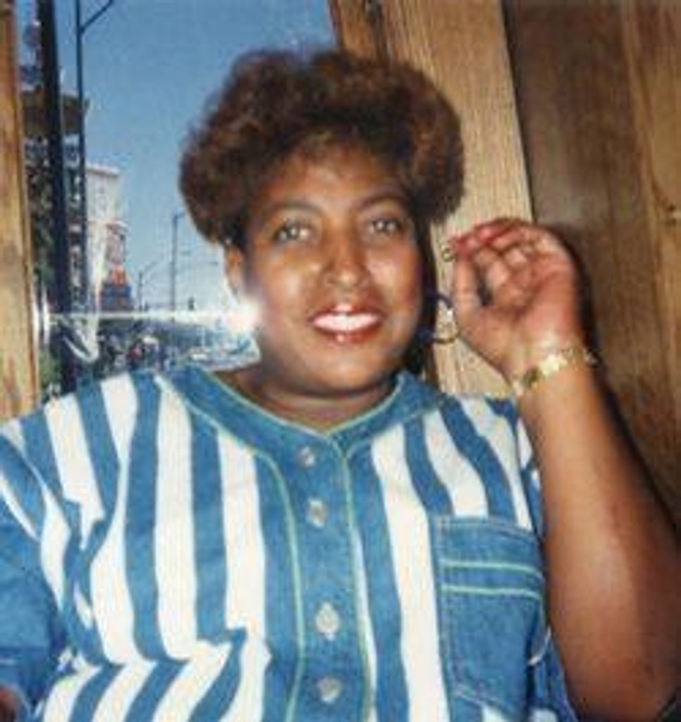 Gloria Sneed Bessent