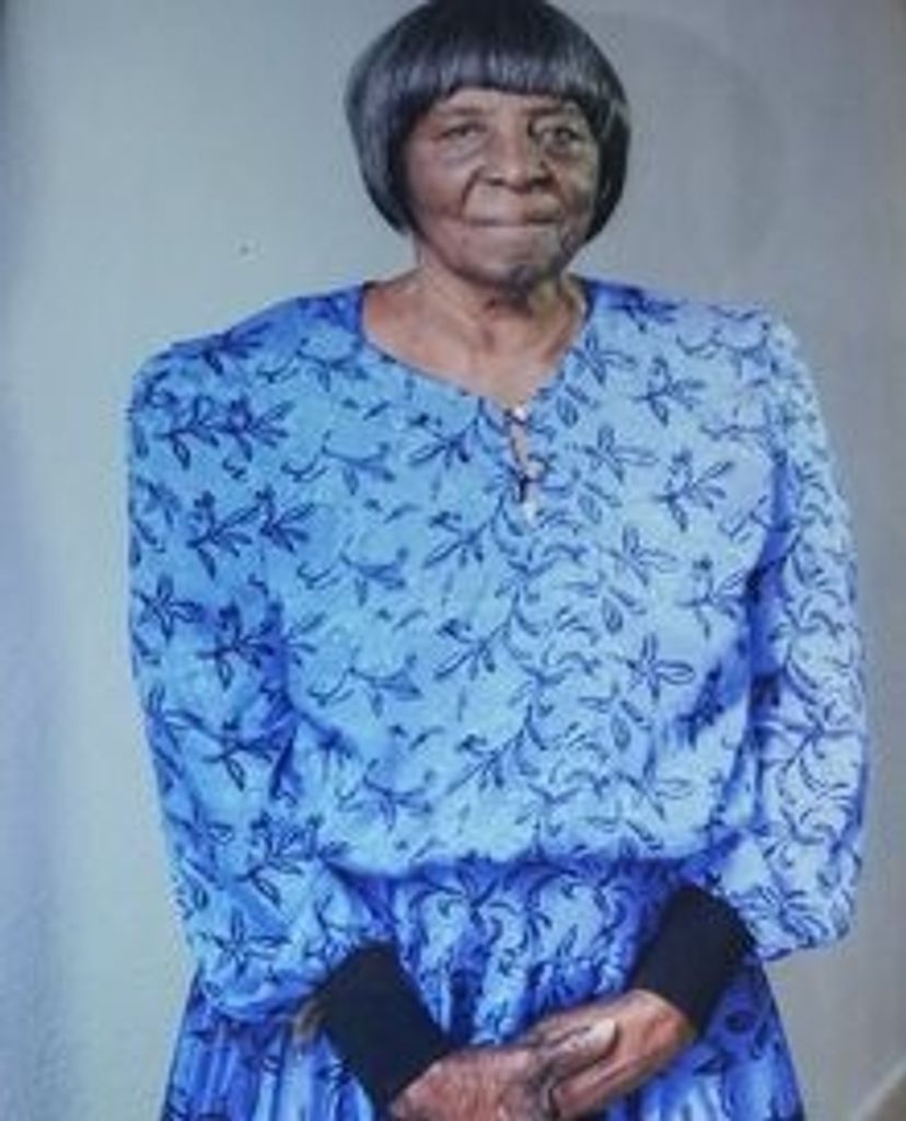 Ms Muriel Jones