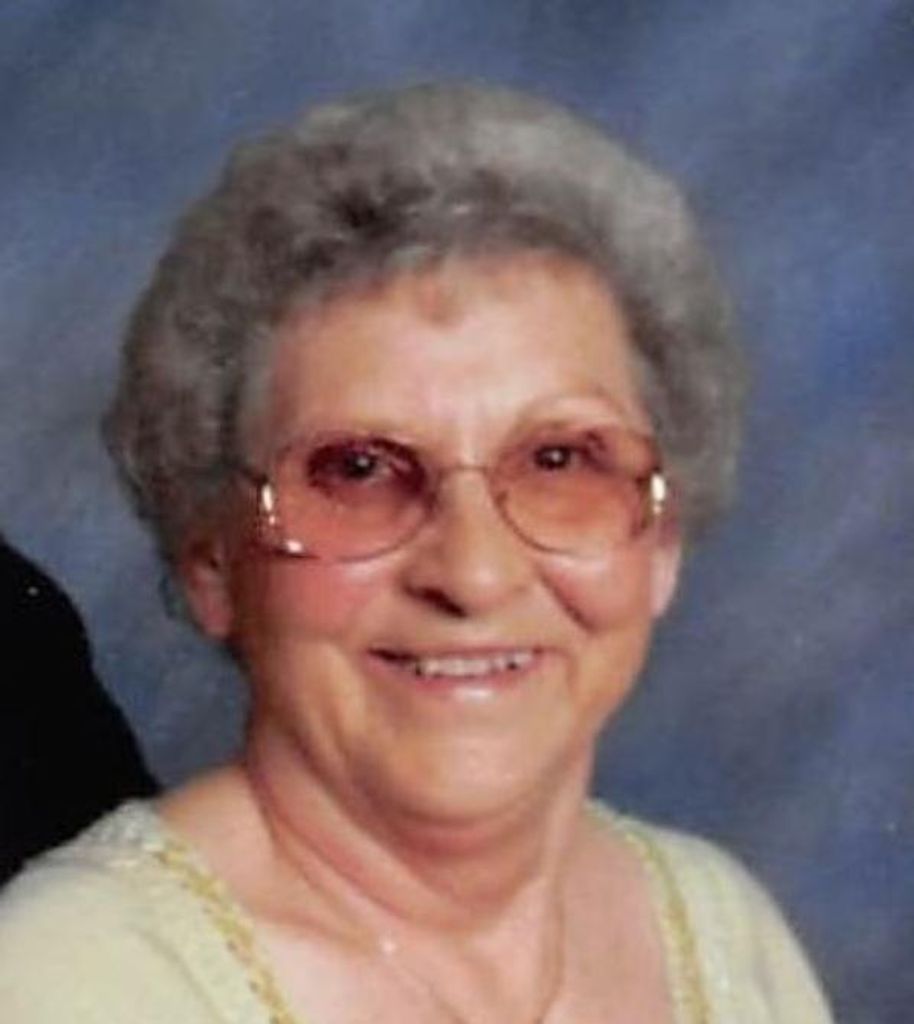 Shirley M Spears