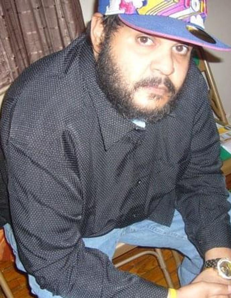 Santiago Castro Jr. Profile Photo