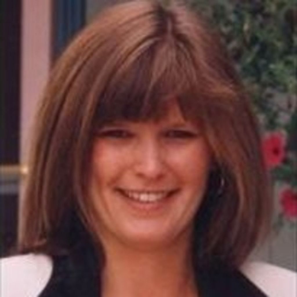 Ms Leanne Gablinske