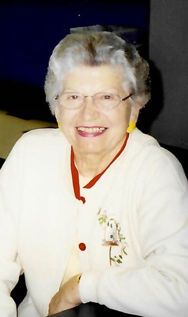 Elisabeth "Elli" Lange Profile Photo