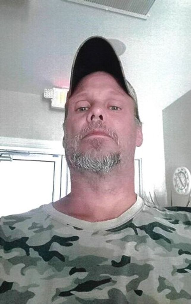 Christopher Robert Burnette