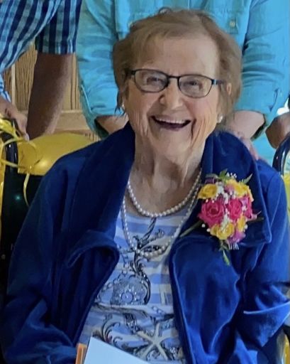 Lola Mae Christensen's obituary image