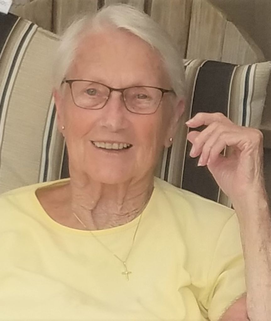 Omalee Fern (Smalley)  Mathews Profile Photo