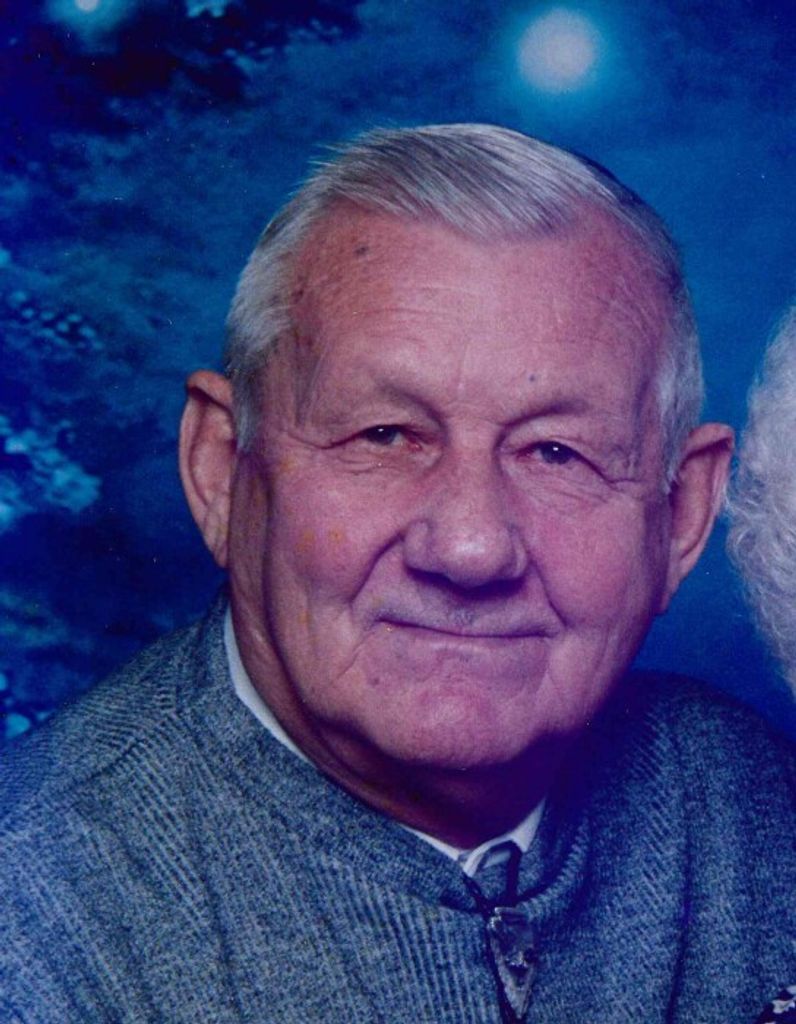 Alen E. Straub Sr.