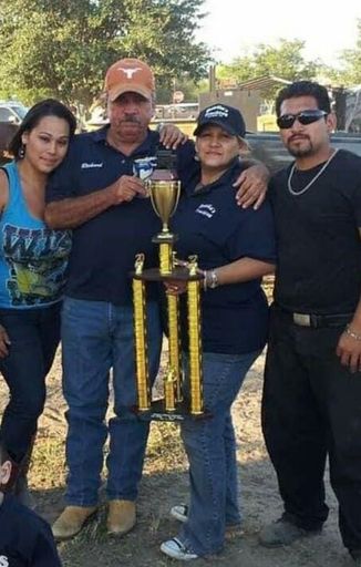 Ricardo H Davila photo gallery thumbnail 63 of 76