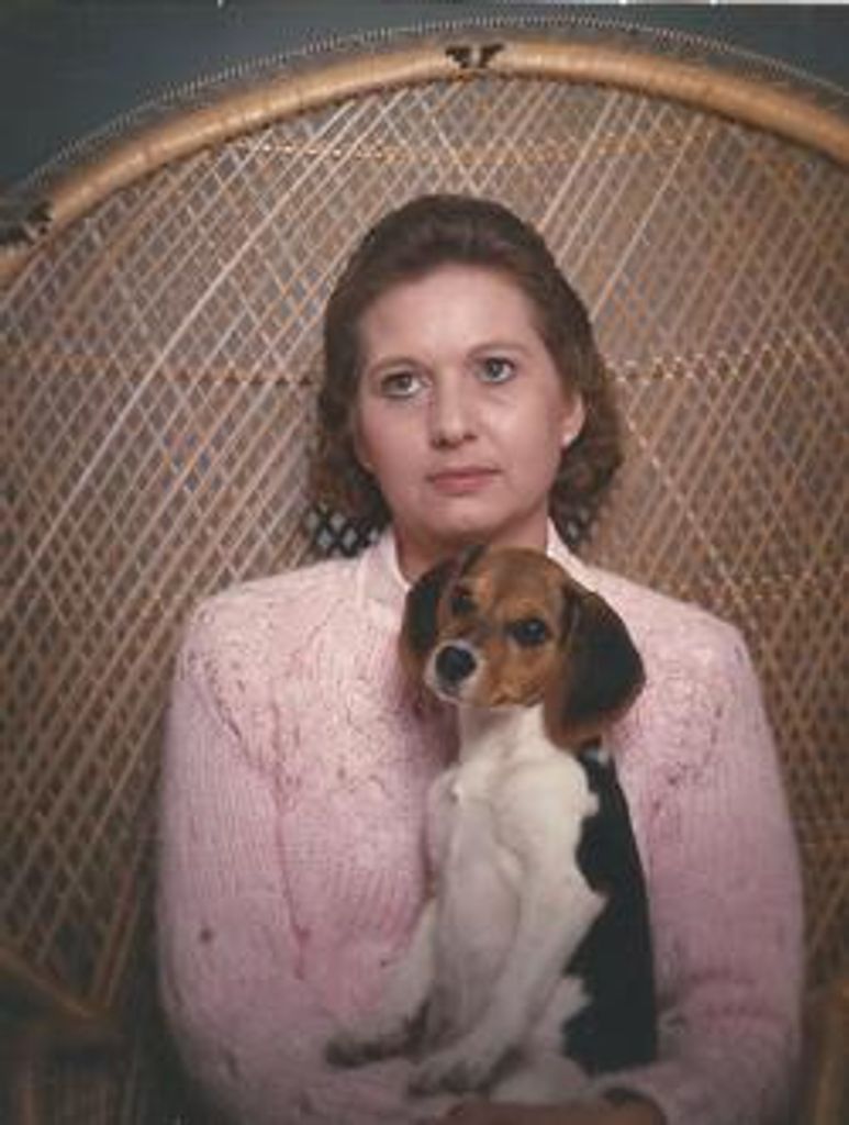 Linda Woods Futrill Profile Photo