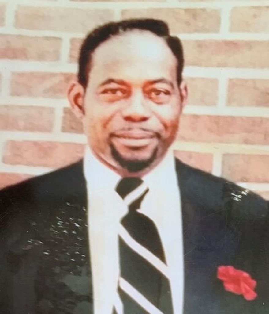 Robert Lee Locus Profile Photo