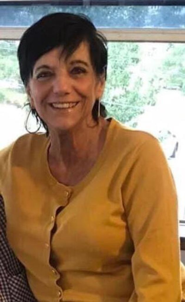 Annmarie Medeiros Profile Photo