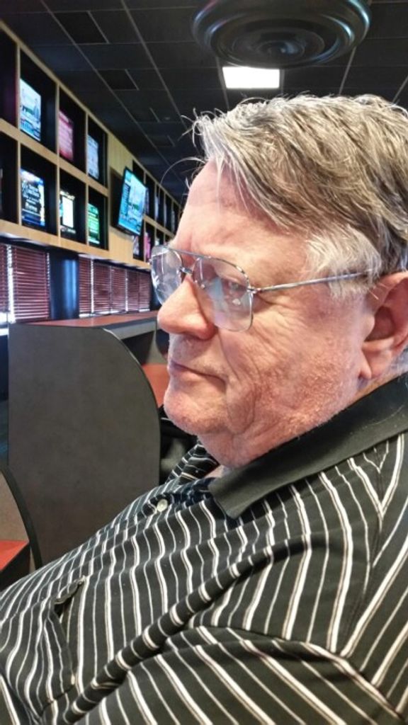 Lawrence "Larry" Vitek