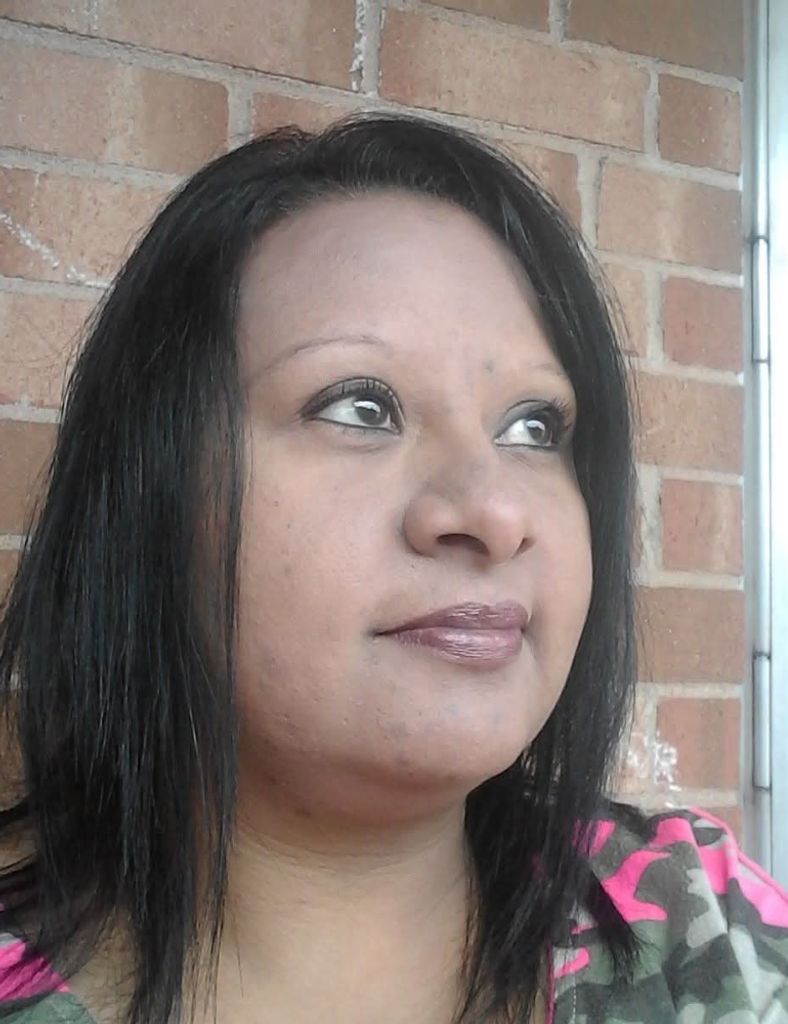 Claudia  Loraine Colon 