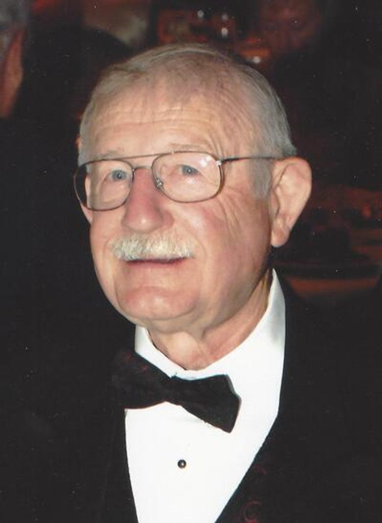 Louis M. Molnar Profile Photo