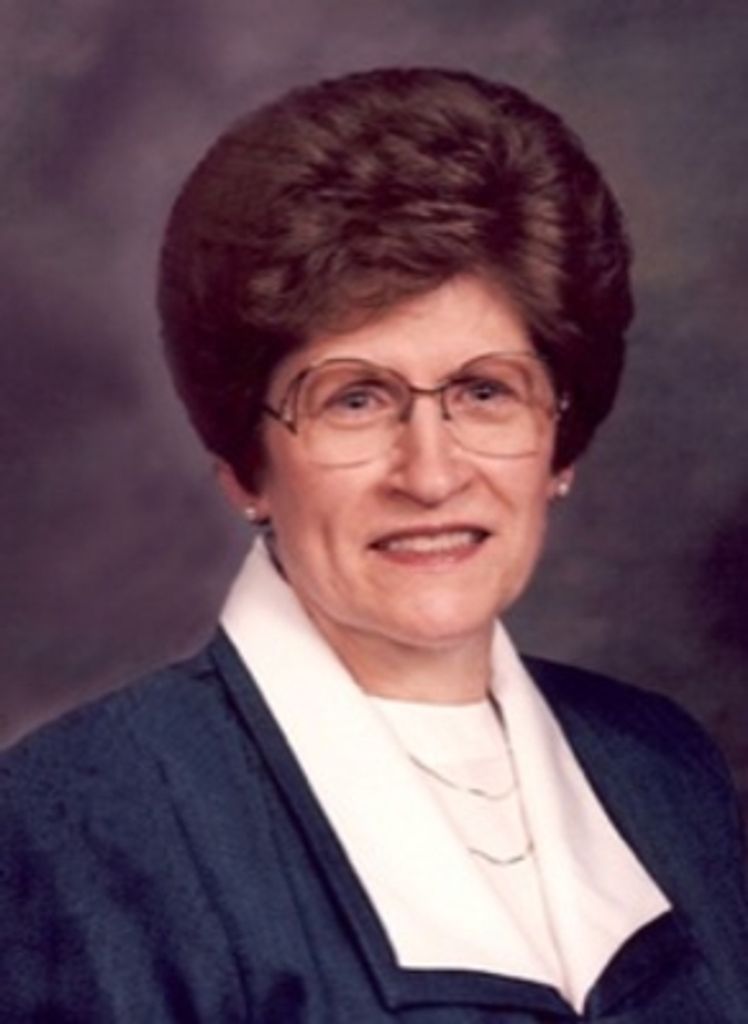 Bernice L Schoeppner