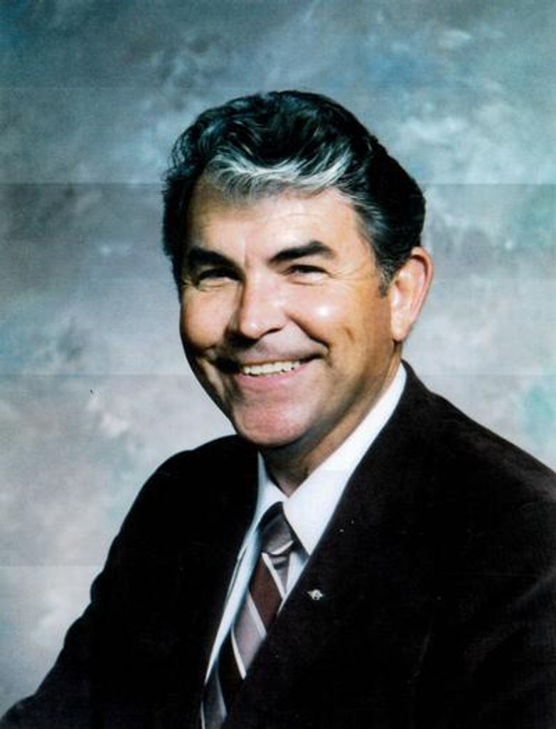 Hollis "Holly" Charles Muzingo Profile Photo