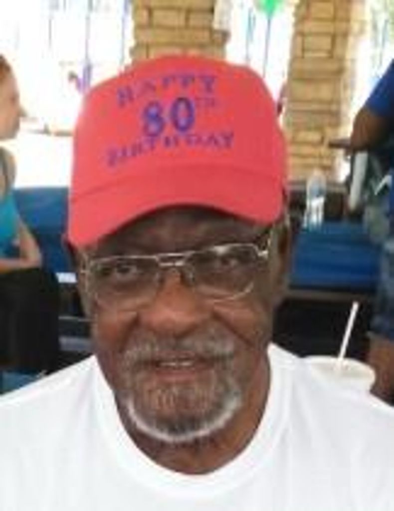 Thomas Neal Profile Photo