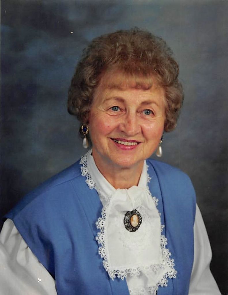 Lorraine Gladys (Erxleben)  Moss Lewellen