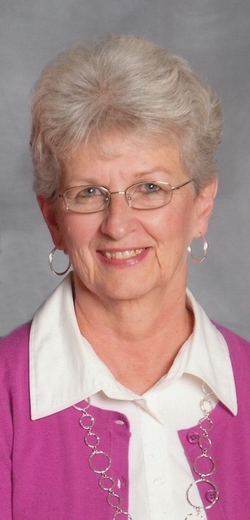 Linda Hart Profile Photo