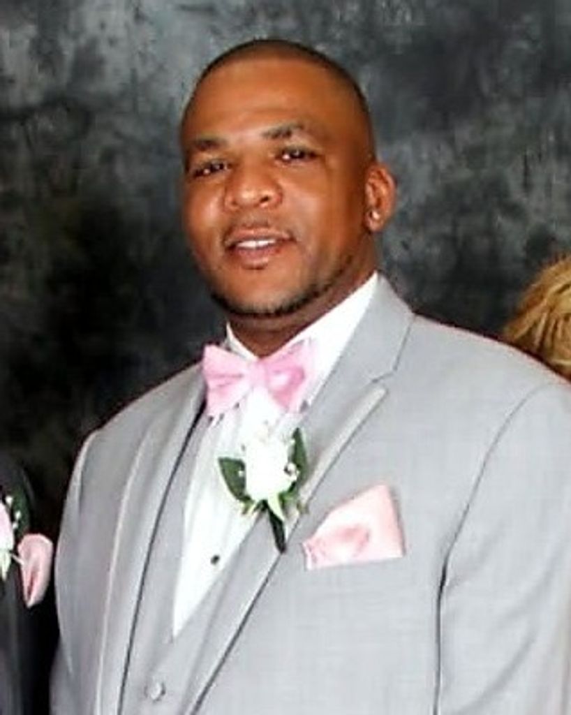 Cualtralos "Louie" Campbell Profile Photo