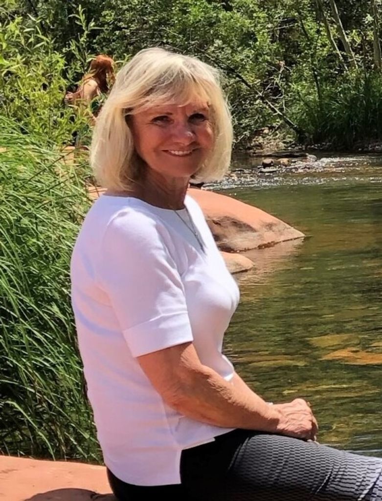Joyce Gallinagh Profile Photo