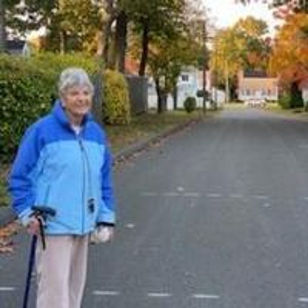 Marilyn (Frankel) Lassow