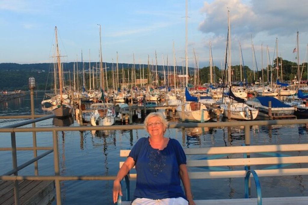 Johnette Lois Pollock