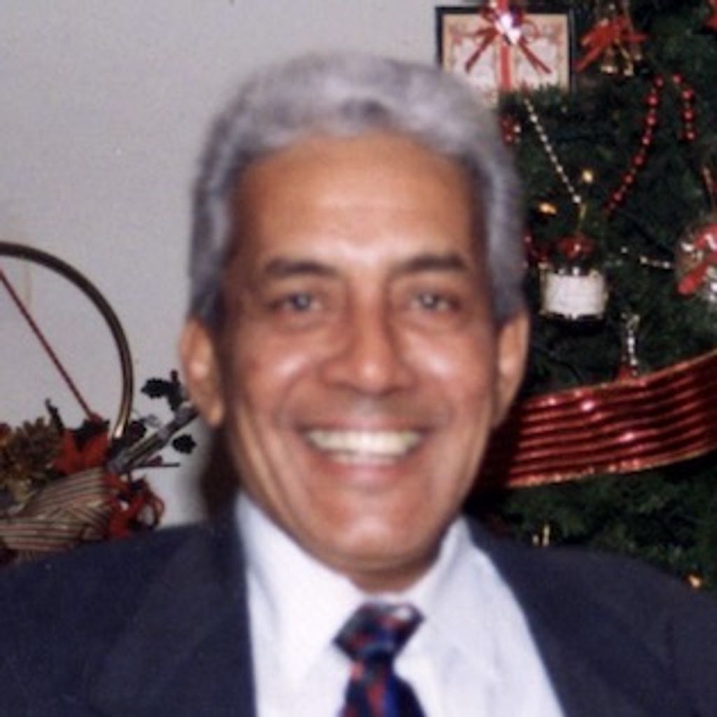 Rolando Charicharo