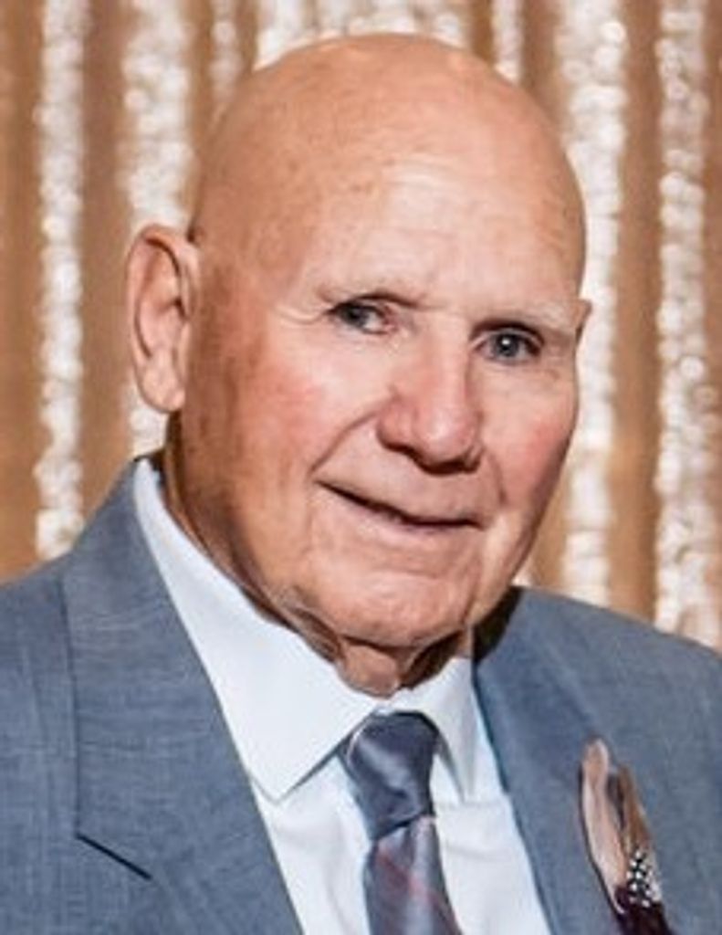 Walter Kuhn