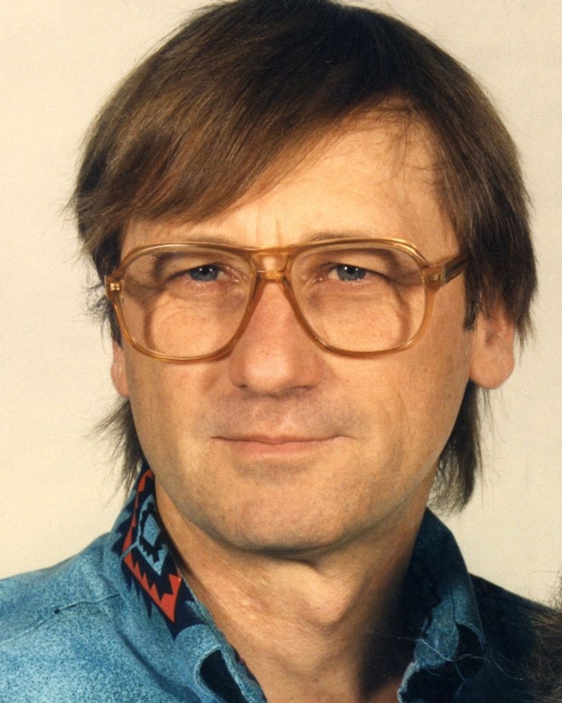 Charlie Edward Whitaker Profile Photo
