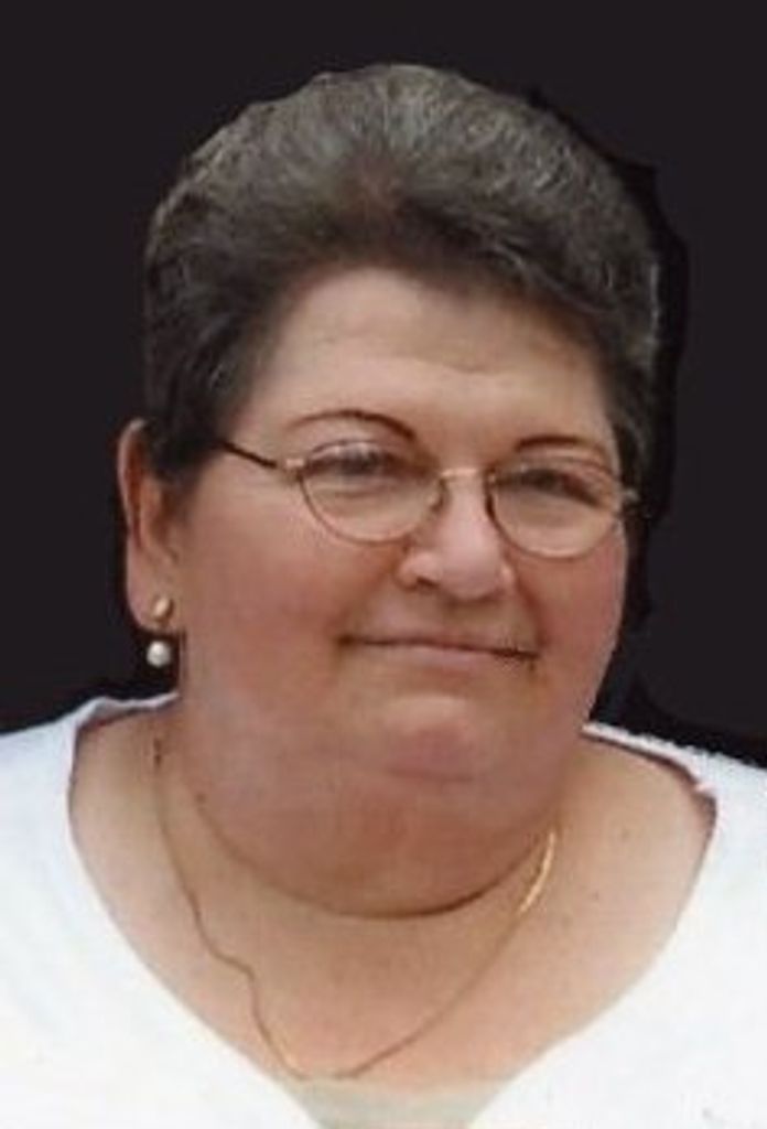 Mrs.  Earlene Hall Reaves, 66