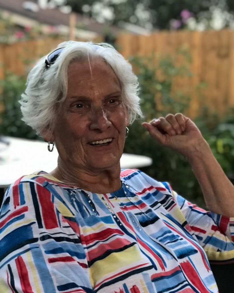 Lois Oliver