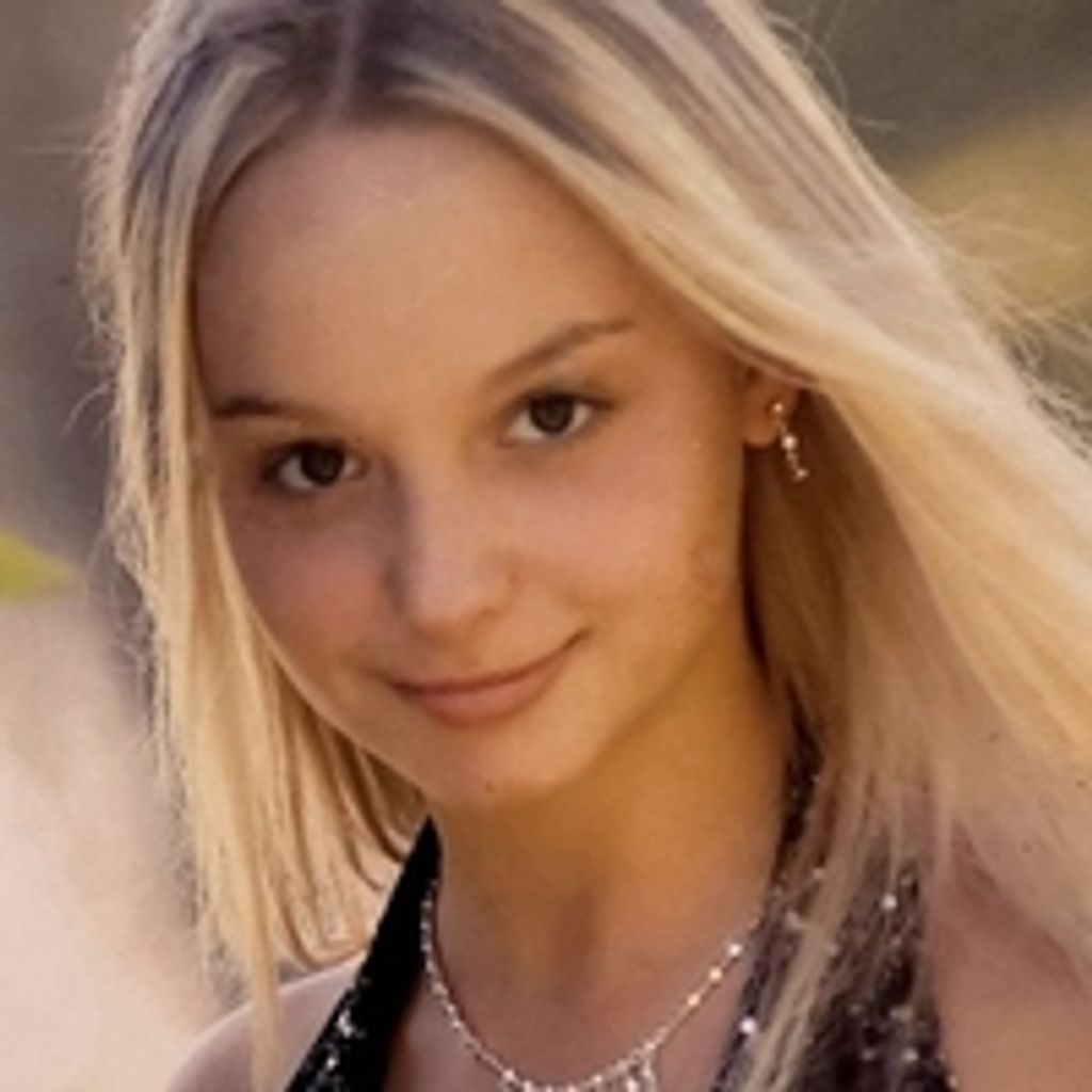 Amber Victoria Hinely