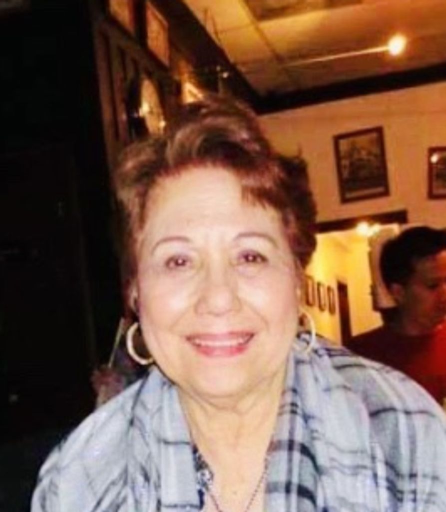 Carmelita Lo