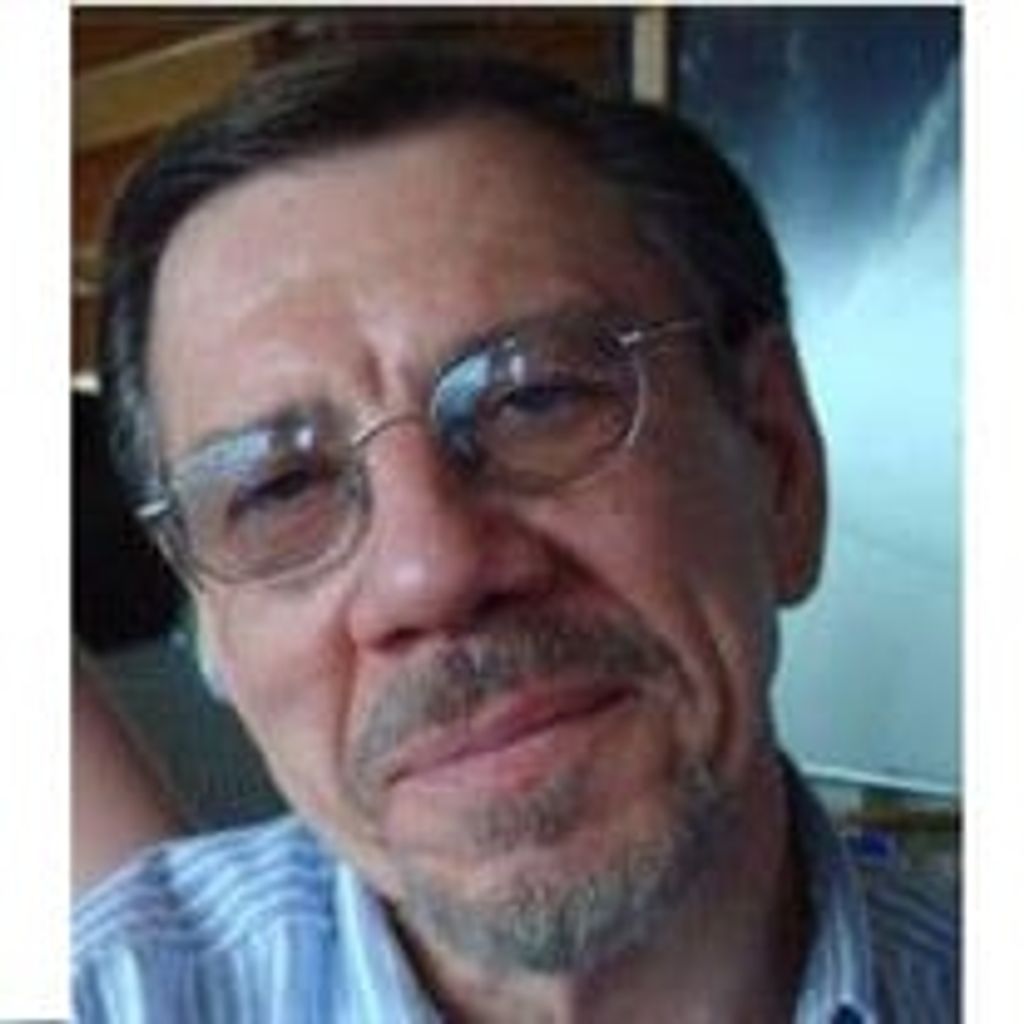 Kerry Dennis Hayes Profile Photo
