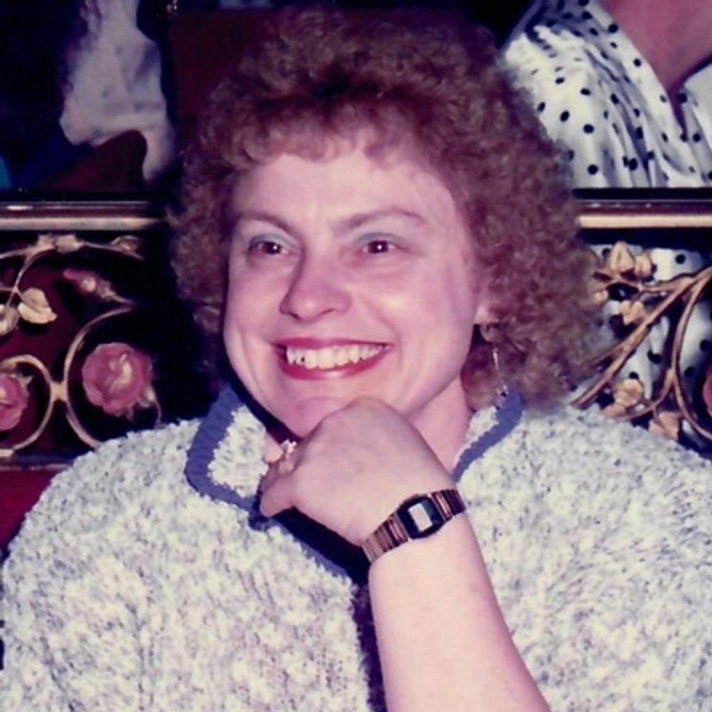Leora "Lee" Eileen Chapel