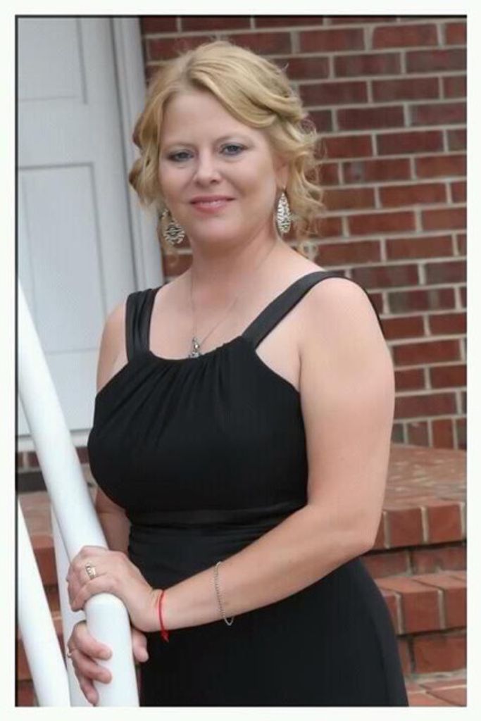 Dana Bentley Berry Profile Photo