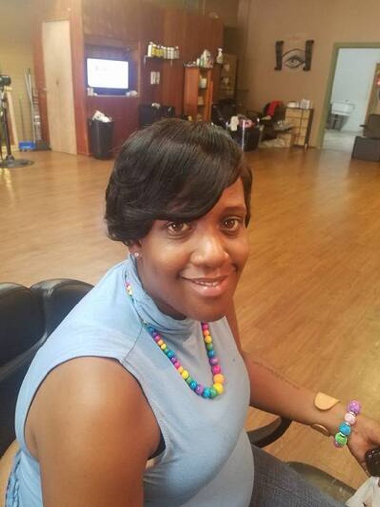 Bernadette Powell Profile Photo