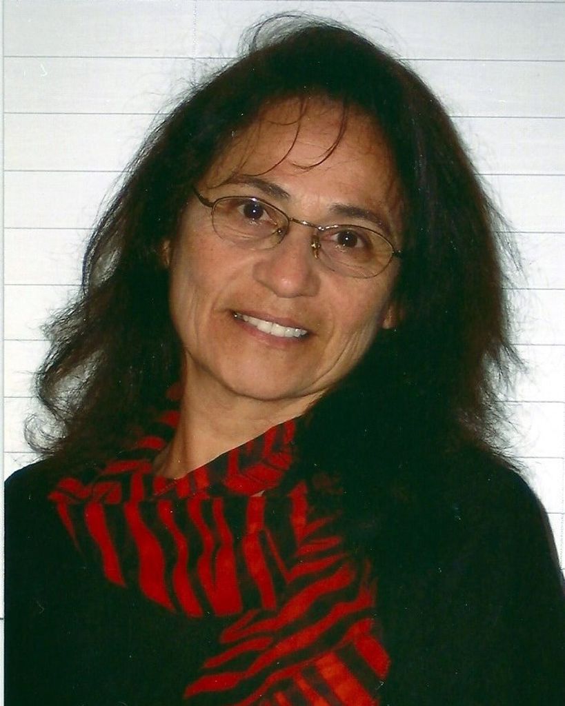 Lucy Carrillo Profile Photo