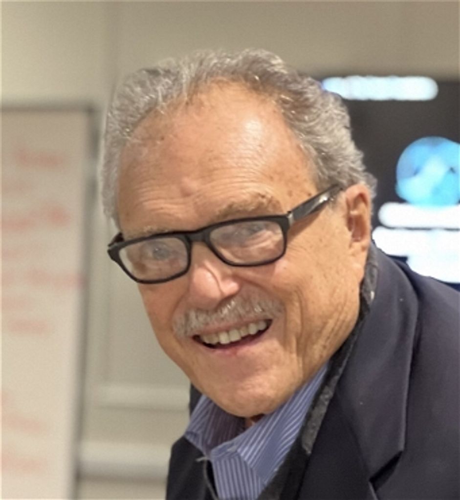 Volker Weiss Profile Photo
